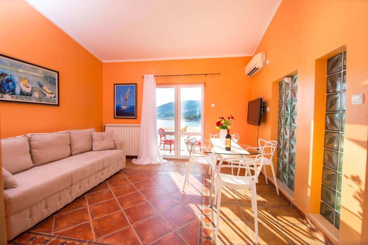 רפאלוביץ' Acika Apartments מראה חיצוני תמונה