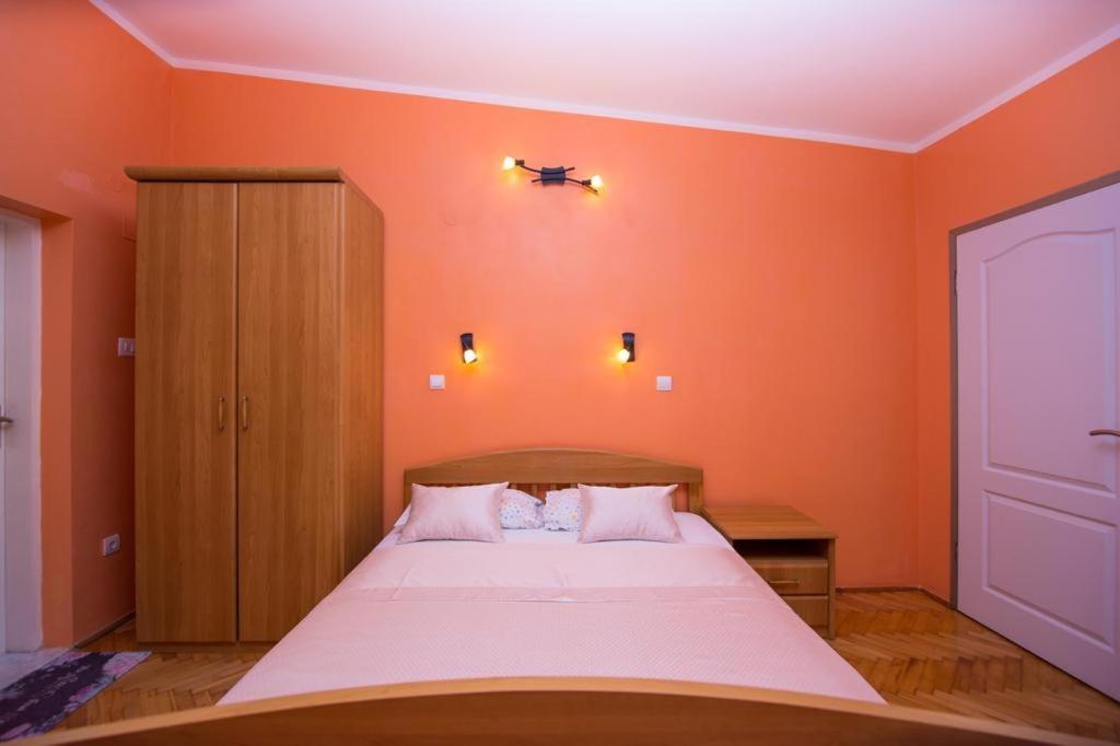 רפאלוביץ' Acika Apartments מראה חיצוני תמונה